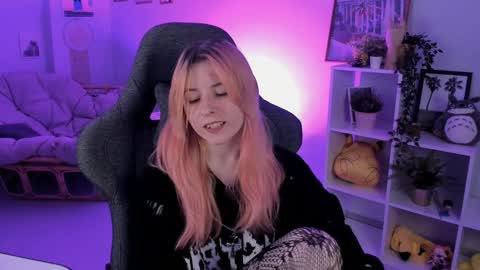 Lexi Wenford NO NUDE GODDESS online show from 23, 1, 2025