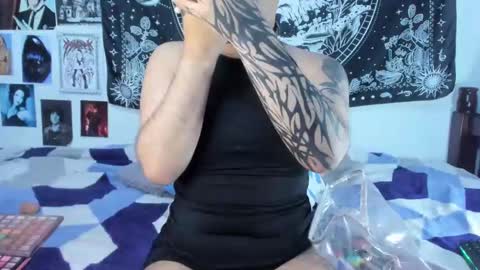 Snapshot of lexxxx_2 chatting on 13, 2, 2025 LEXXY online show from 13, 2, 2025