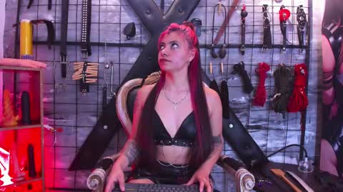 Snapshot of lexxy_luu chatting on 20, 9, 2025 alexia and luu online show from 20, 9, 2025