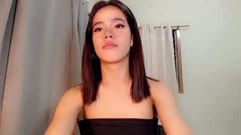 Snapshot of lexy_lore18 chatting on 2, 1, 2025 lexy_lore18 online show from 2, 1, 2025