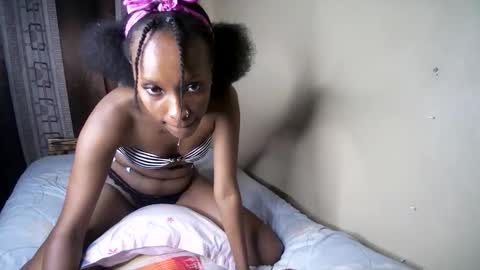 Snapshot of lexy_sky1 chatting on 3, 11, 2025 Lexy online show from 3, 11, 2025