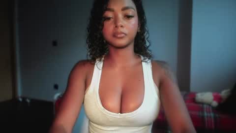 Snapshot of lexy_squirt_queen chatting on 13, 7, 2026 LEXY - Independent account online show from 13, 7, 2026