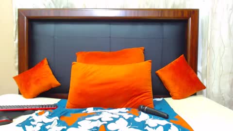 Silindile Caroline Madlala online show from 11, 1, 2025