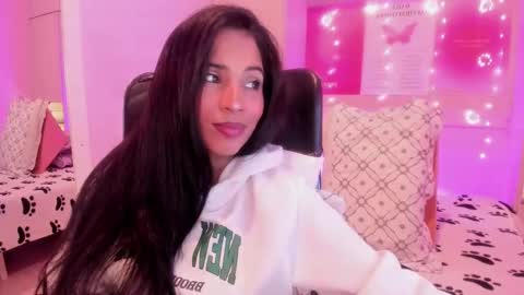 L I A  online show from 11, 10, 2025