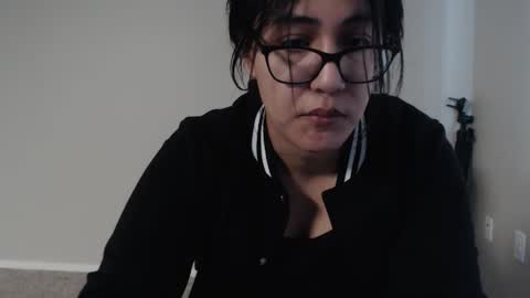 Snapshot of lexyvalentine chatting on 14, 11, 2025 Mai online show from 14, 11, 2025