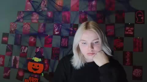 Leyla online show from 23, 10, 2025