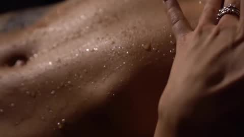 Leyla ly Ill be here Tuesday Thursday Friday Saturday Sunday online show from 22, 3, 2026