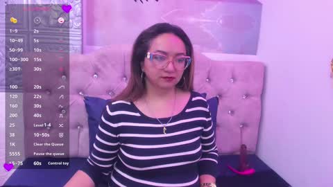 Leyla smithh online show from 18, 10, 2025