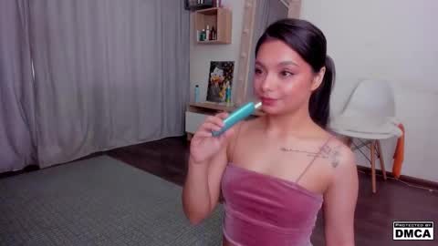 Snapshot of leyla_tyler chatting on 18, 11, 2025 Leyla online show from 18, 11, 2025