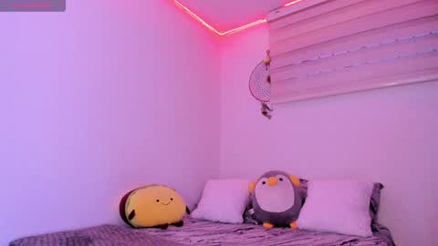 Snapshot of leyre_lerr chatting on 5, 2, 2025 Jessica online show from 5, 2, 2025