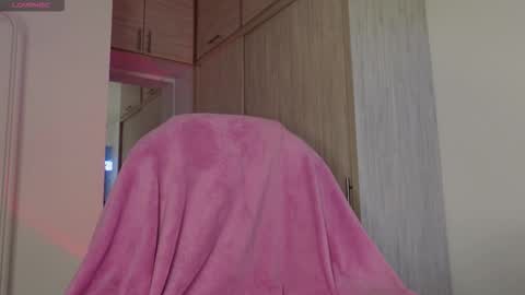 Snapshot of leyre_lerr chatting on 29, 9, 2025 Jessica online show from 29, 9, 2025