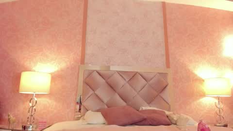 Snapshot of lezy_ chatting on 20, 11, 2025 LEZY online show from 20, 11, 2025