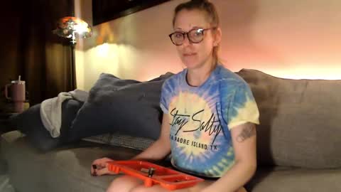 Snapshot of lezzrene chatting on 5, 12, 2024 Hornystonerchick online show from 5, 12, 2024