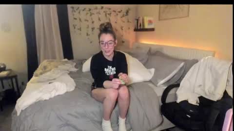 Snapshot of lezzrene chatting on 28, 2, 2025 Hornystonerchick online show from 28, 2, 2025