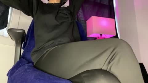Snapshot of lia_hdz chatting on 22, 4, 2026 Kabroncita online show from 22, 4, 2026