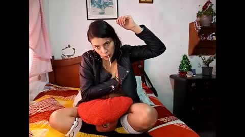 Snapshot of lia_hottie chatting on 27, 12, 2024 Lia online show from 27, 12, 2024