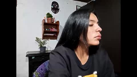 Snapshot of lia_hottie chatting on 10, 2, 2025 Lia online show from 10, 2, 2025