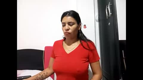 Snapshot of lia_hottie chatting on 15, 12, 2025 Lia online show from 15, 12, 2025