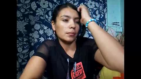 Snapshot of lia_hottie chatting on 21, 12, 2025 Lia online show from 21, 12, 2025