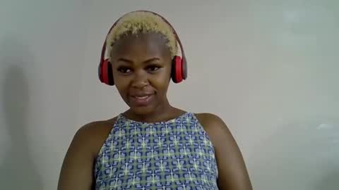 Snapshot of lia_jupiter1 chatting on 4, 11, 2025 lia online show from 4, 11, 2025