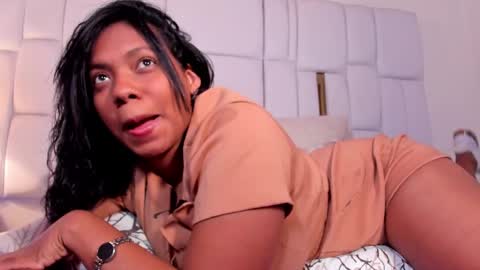 Snapshot of lia_mariana chatting on 13, 2, 2025 lia_mariana online show from 13, 2, 2025