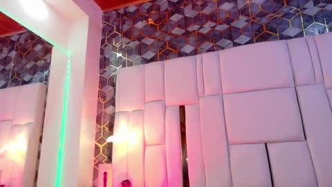 Snapshot of lia_mariana chatting on 12, 10, 2025 lia_mariana online show from 12, 10, 2025