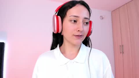 Little Queen Lia  online show from 19, 1, 2025