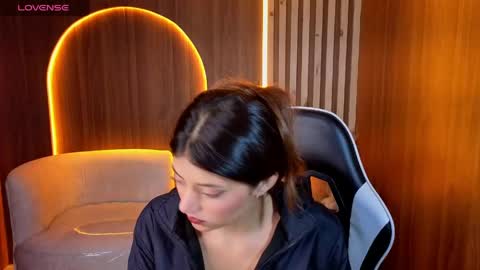 Snapshot of lia_queen_tx chatting on 28, 5, 2026 Online 1400 - 2100 online show from 28, 5, 2026