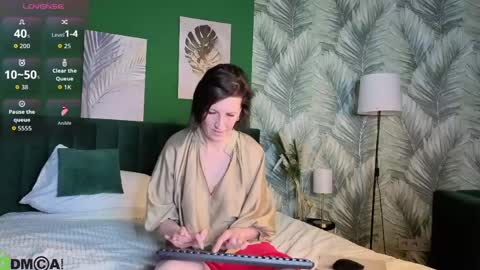 lia_reyn online show from 6, 5, 2026