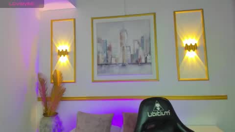 Lia  online show from 5, 11, 2025