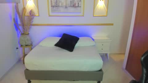 Lia  online show from 19, 12, 2025