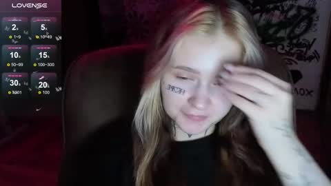 liaaa_li online show from 9, 11, 2025