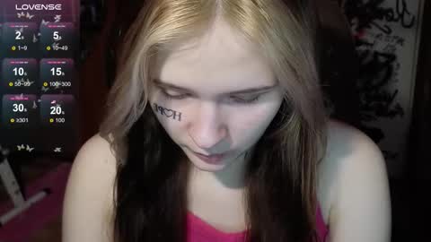 liaaa_li online show from 9, 11, 2025