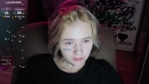 liaaa_li online show from 11, 11, 2025