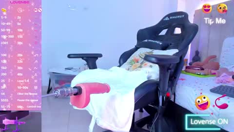 Snapshot of liaagener chatting on 22, 2, 2025 Liaa online show from 22, 2, 2025