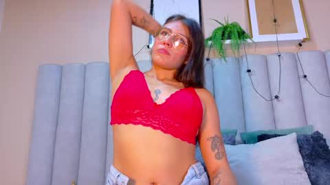 L I A   online show from 27, 4, 2026