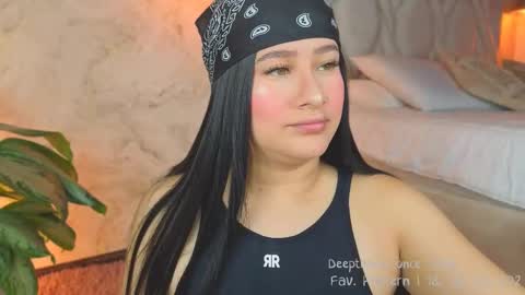 Snapshot of liacox chatting on 2, 3, 2025 Lia Cox online show from 2, 3, 2025