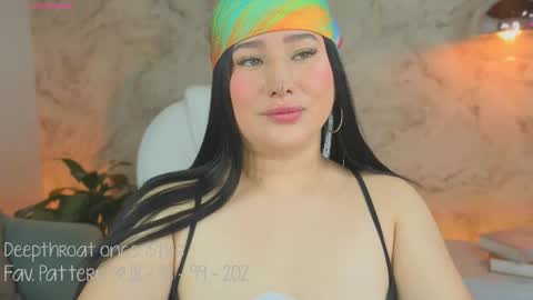 Snapshot of liacox chatting on 4, 10, 2025 Lia Cox online show from 4, 10, 2025