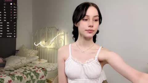 Lia  online show from 10, 3, 2025