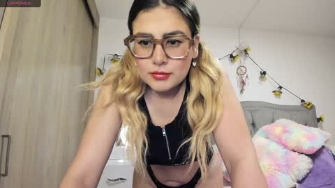 Snapshot of liahkimi chatting on 26, 2, 2025 Lia online show from 26, 2, 2025