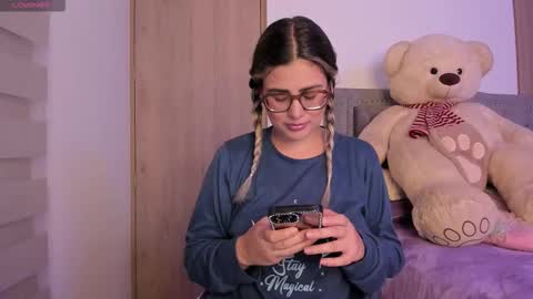 Snapshot of liahkimi chatting on 15, 11, 2025 Lia online show from 15, 11, 2025