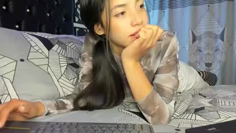 Lia Kent online show from 27, 2, 2025