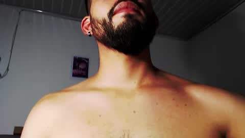 liam_borges online show from 18, 2, 2025