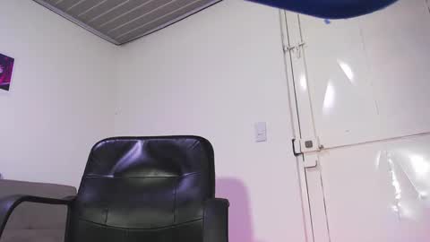 liam_borges online show from 19, 2, 2025