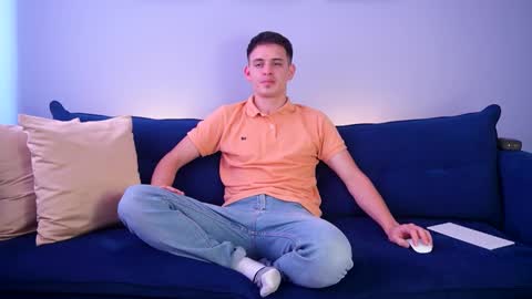 Snapshot of liam_enzho chatting on 28, 2, 2025 Liam online show from 28, 2, 2025