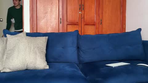 Snapshot of liam_enzho chatting on 26, 11, 2025 Liam online show from 26, 11, 2025