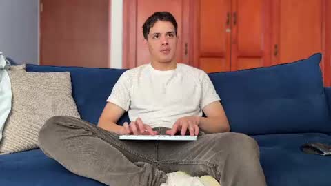 Liam online show from 23, 7, 2026