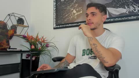 Snapshot of liam_walk chatting on 25, 1, 2025 Liam online show from 25, 1, 2025