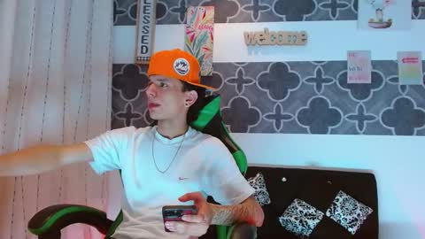 Snapshot of liamblaze chatting on 1, 12, 2025 liamblaze online show from 1, 12, 2025