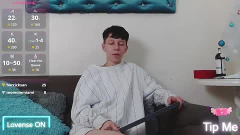 Liam  online show from 28, 11, 2025